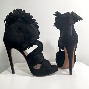 ALAIA Sexy 4” Suede Platform Stilletos  Size 38